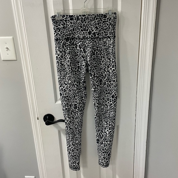 Balance collection cheetah leggings - Picture 2 of 7